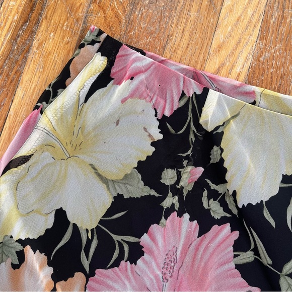 Cleo Floral A-Line Skirt - Black, Pink, Yellow - Picture 5 of 5